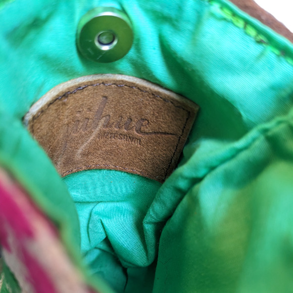 Jühue Artesanal Small Handmade Leather Embroidered Boho Crossbody - Picture 4 of 6